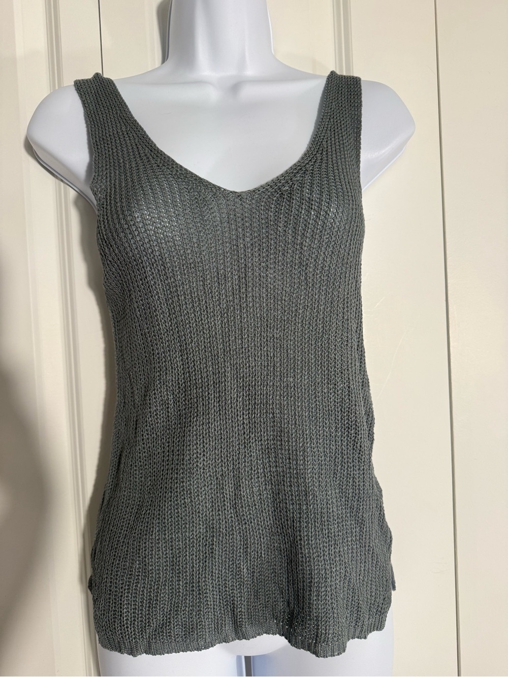 mittoshop Gray Knit V-Neck Tank Top